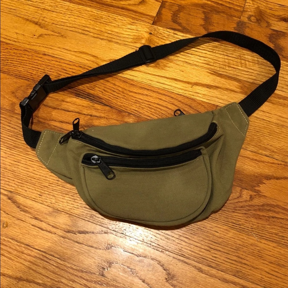 Army green fanny pack